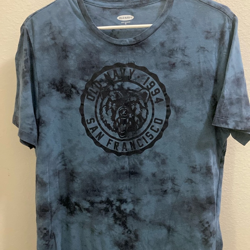 Men’s Old navy shirt. Perfect condition. Used